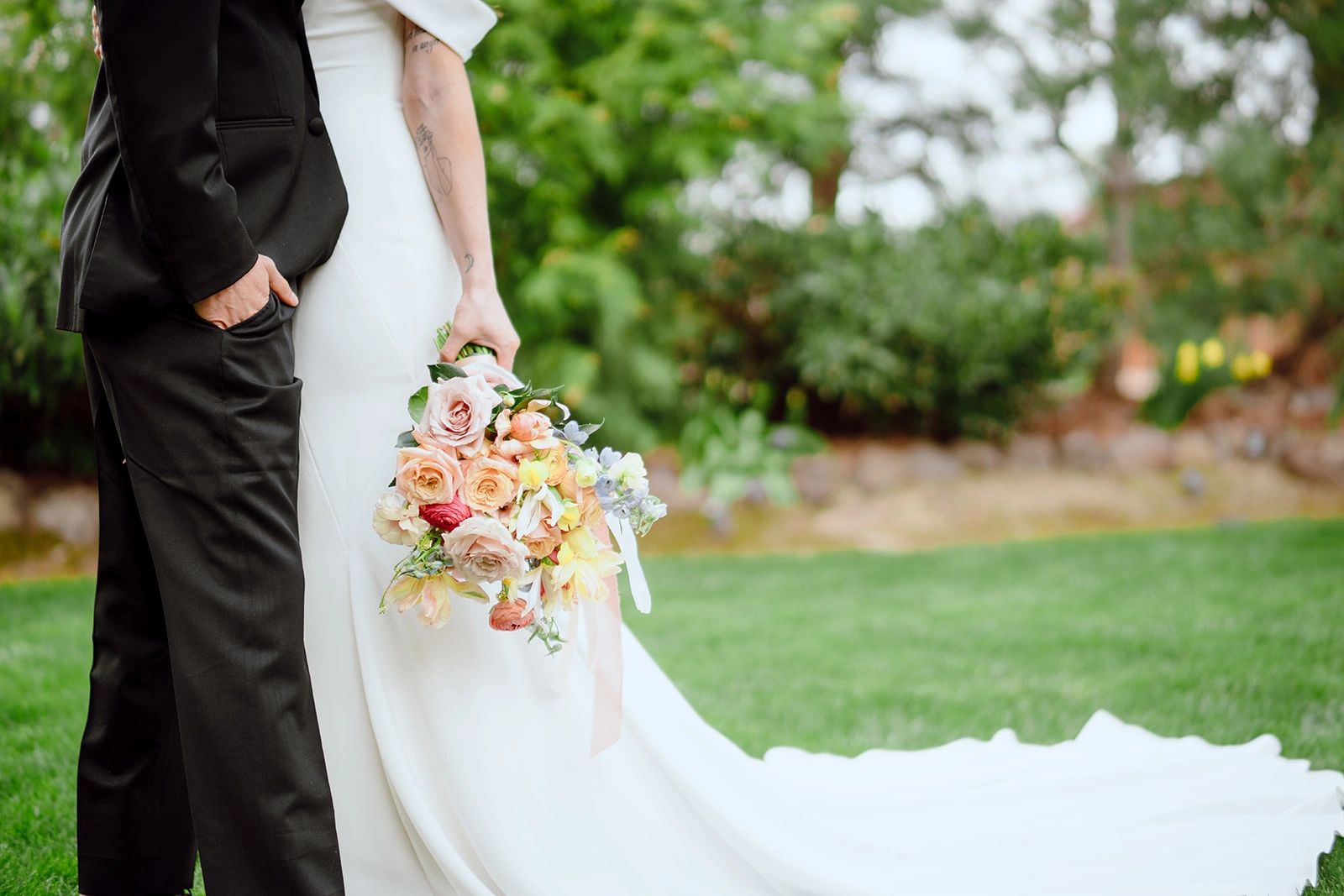 Roselily Bridal | Tuxedo logo